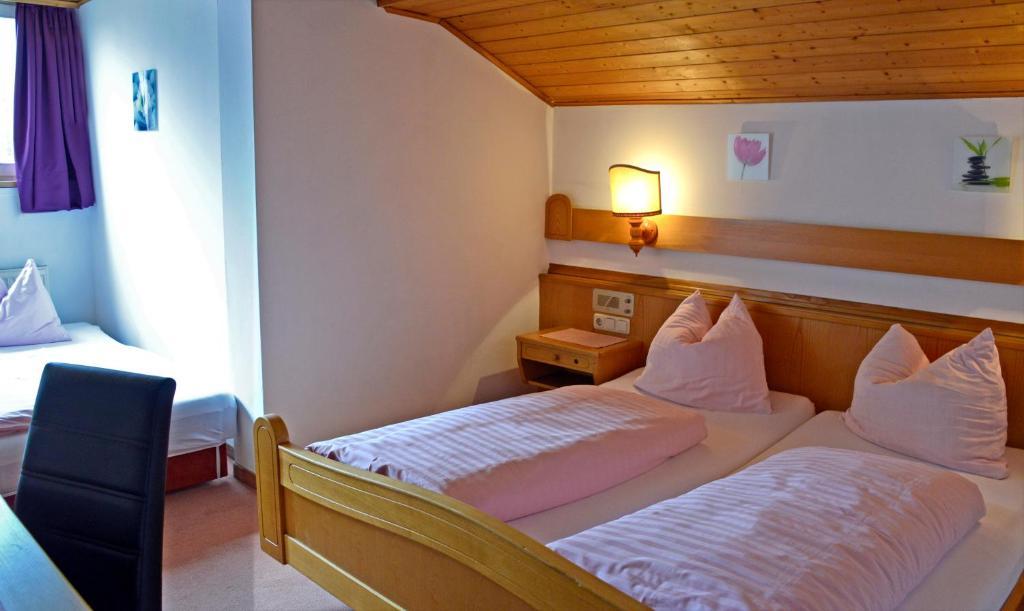 Hotel Hafnerwirt Hallein Room photo